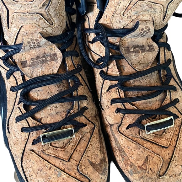 Nike MEN'S LEBRON XII EXT CORK Natural/Black/Metallic Gold SIZE 8.5 - Picture 5 of 10